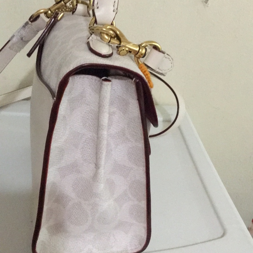 COPY - Coach chalk leather & signature canvas SM Tabby - Picture 2 of 9